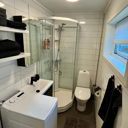 Stroken Liten I Svolvaer. Apartament Svolvær