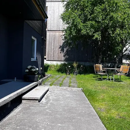 Stroken Liten I Svolvaer. * Svolvær